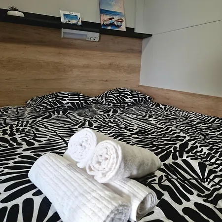 Campsite Andesa Mobile Pirovac- Perfect Vacation In A With A Pool, Few Steps From The Sea! *