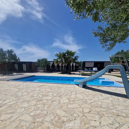 Andesa Mobile Pirovac- Perfect Vacation In A With A Pool, Few Steps From The Sea! * Pirovac