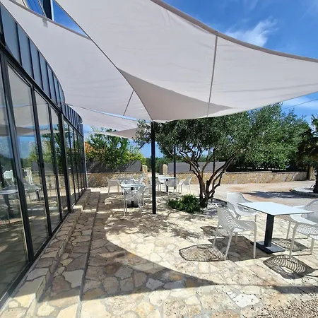 Andesa Mobile Pirovac- Perfect Vacation In A With A Pool, Few Steps From The Sea! Camping