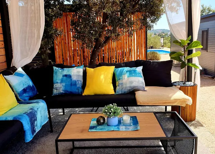 Camping Andesa Mobile Pirovac- Perfect Vacation In A With A Pool, Few Steps From The Sea! Pirovac