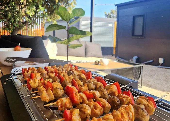 Andesa Mobile Pirovac- Perfect Vacation In A With A Pool, Few Steps From The Sea! Pirovac