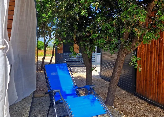 Camping Andesa Mobile Pirovac- Perfect Vacation In A With A Pool, Few Steps From The Sea!