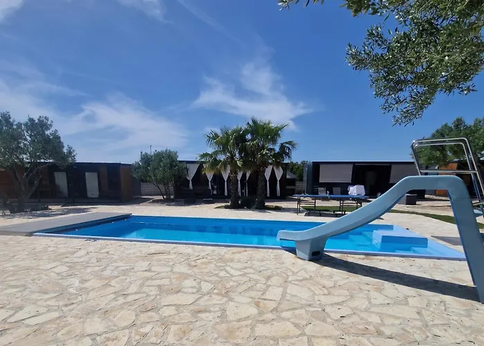 Andesa Mobile Pirovac- Perfect Vacation In A With A Pool, Few Steps From The Sea! * Pirovac